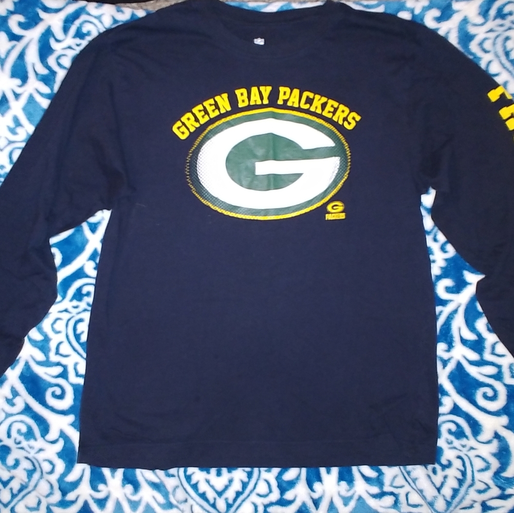 Green Bay Packers Long Sleeve. Size XXL. Fits like a Lg.